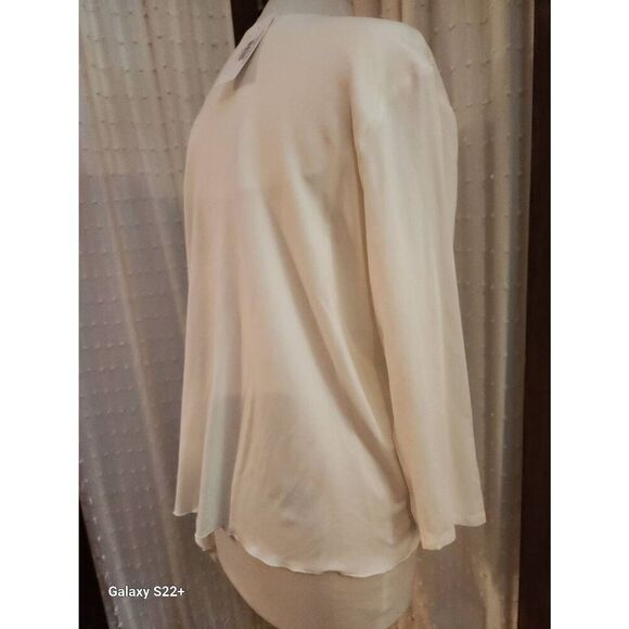 T22 Nvelop asymmetrical cream top - Picture 6 of 13